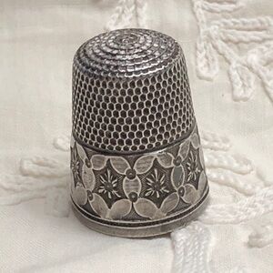 Antique Sterling  Silver Decorative Thimble - Ornate Floral Pattern Pretty